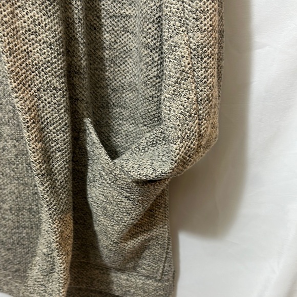 Zara Gray Cardigan with Shawl Collar and Open Front - Picture 4 of 6